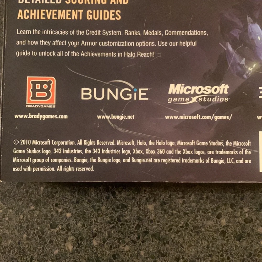 Halo Reach Vintage 2010 Signature Series Guide XBOX 360 Book Magazine